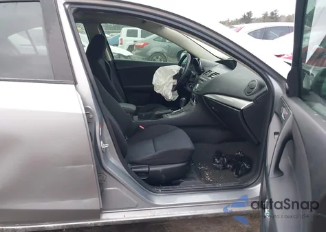 2011 Mazda Mazda3 I Touring из США, поврежденный, VIN JM1BL1VG4B1474316